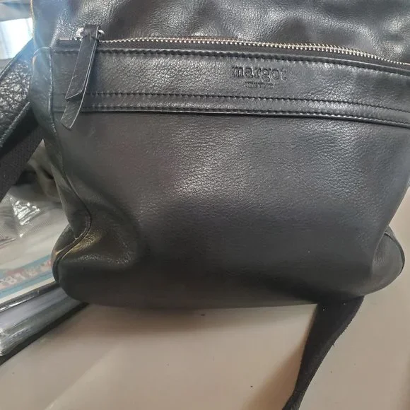 Purses - Picture 1 of 2